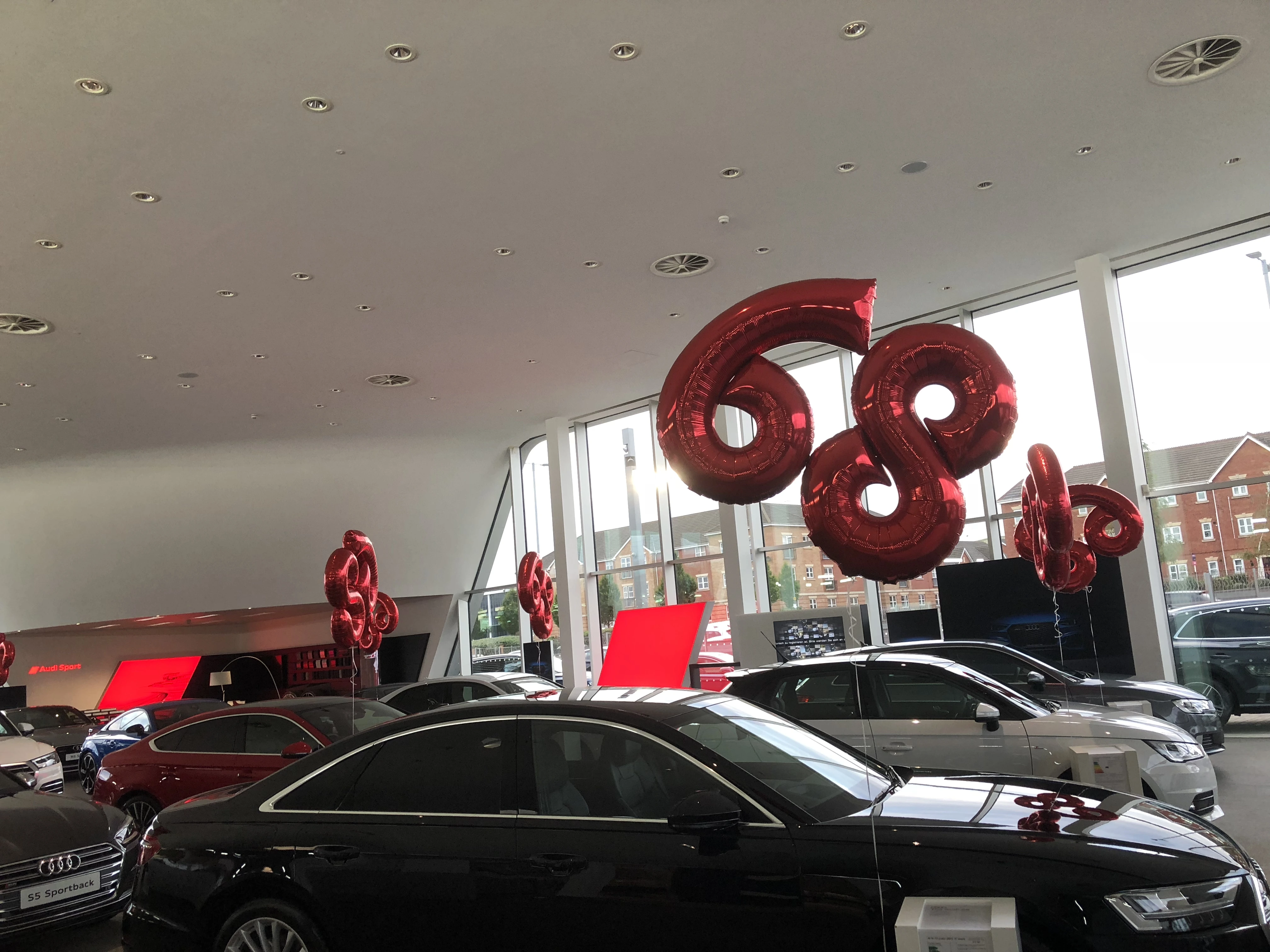 Car showroom balloon display 14