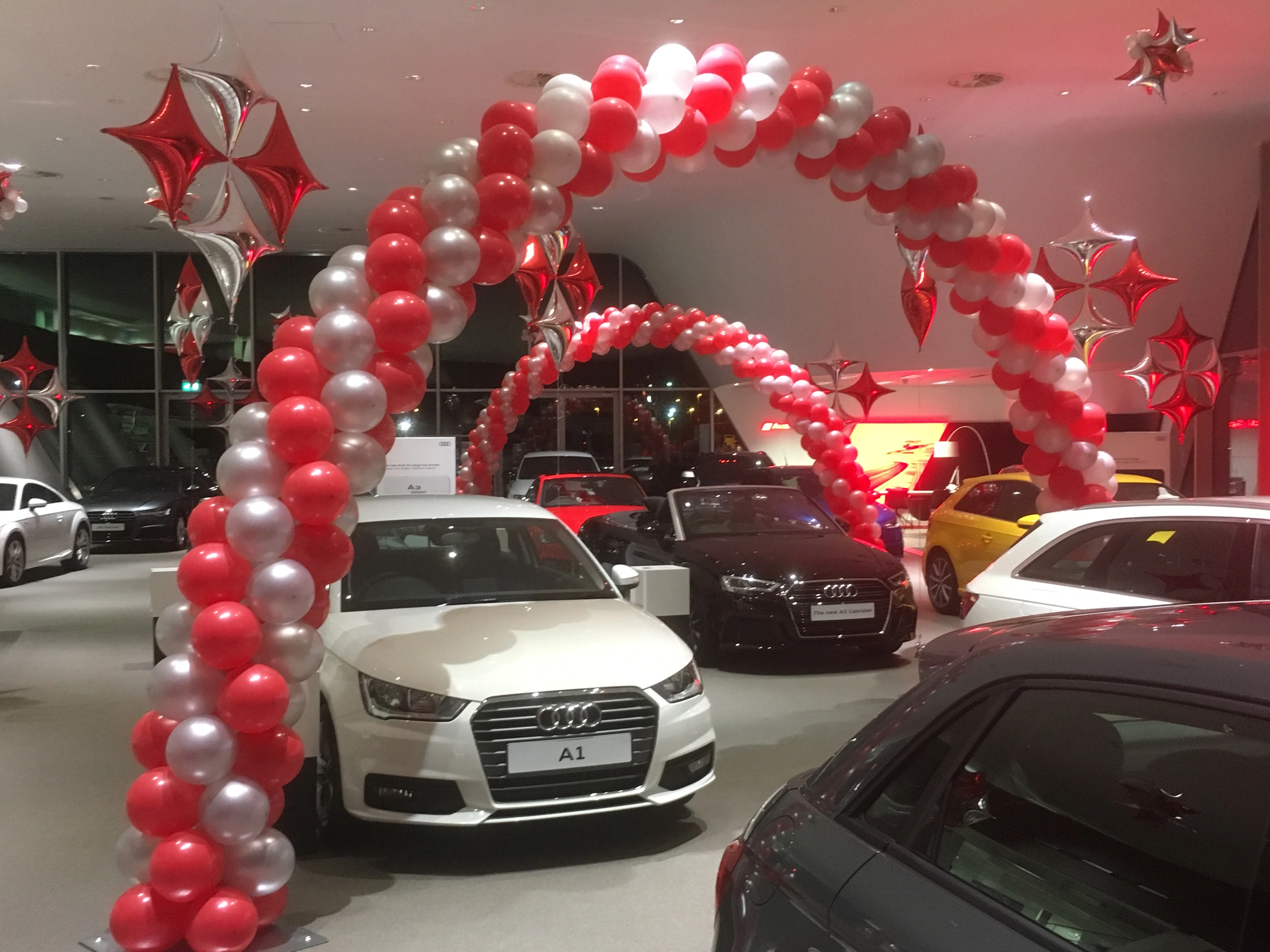 Car showroom balloon display 4