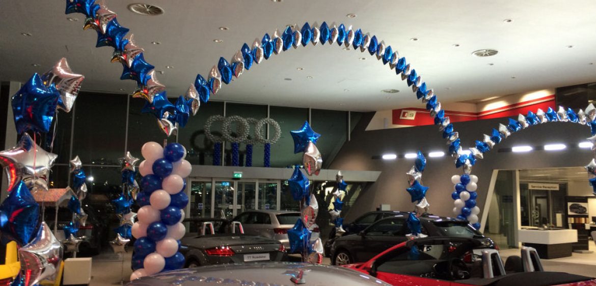 Foil Balloon Arches with Pillars