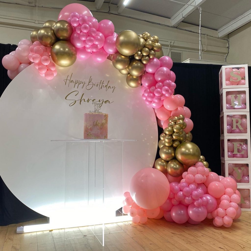 Organic Balloon Arch with a 6ft Personalised Acrylic Disc